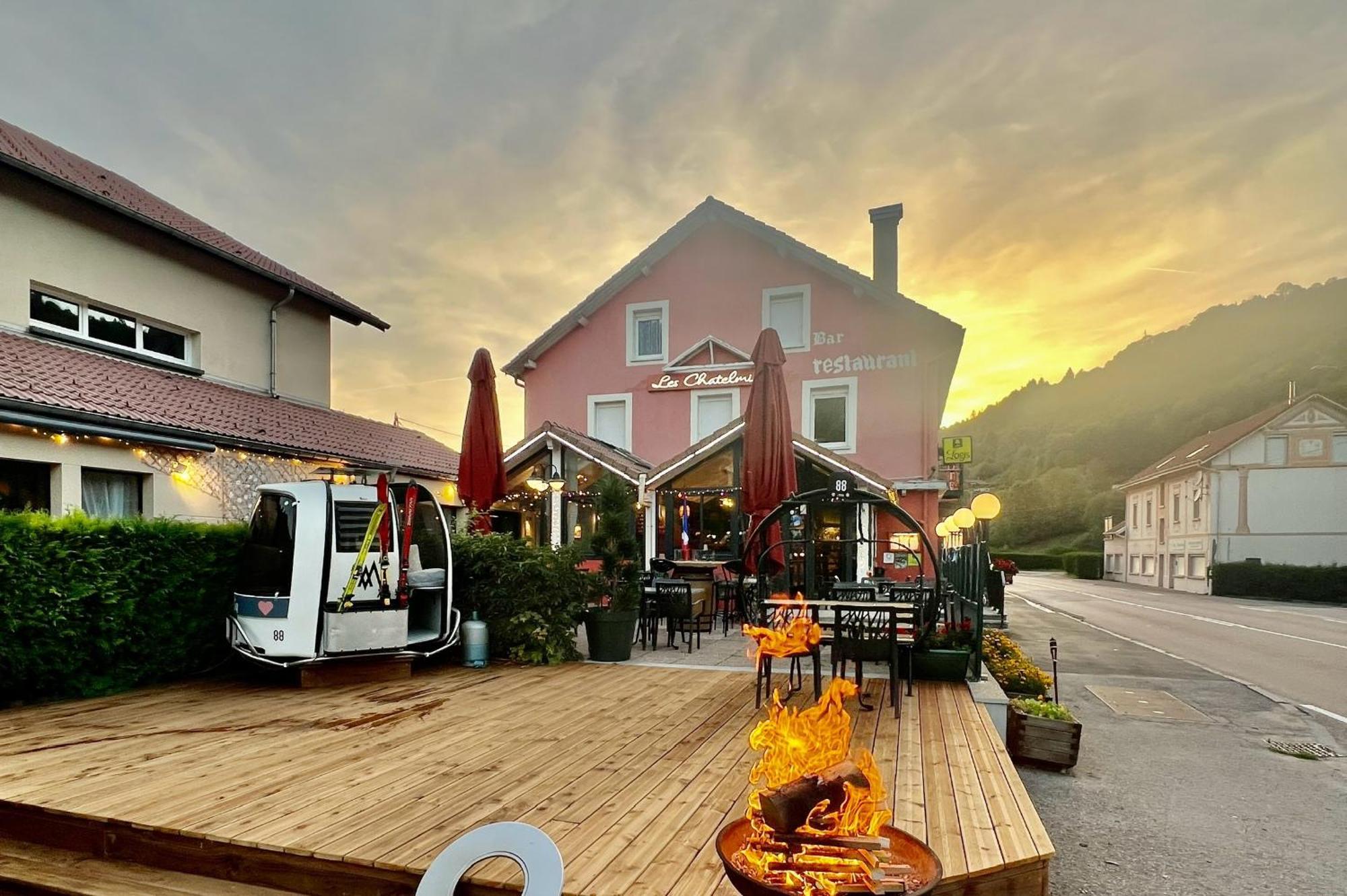 Logis Hotel, Chalets Et Restaurant Les Chatelmines ลาแบรส ภายนอก รูปภาพ