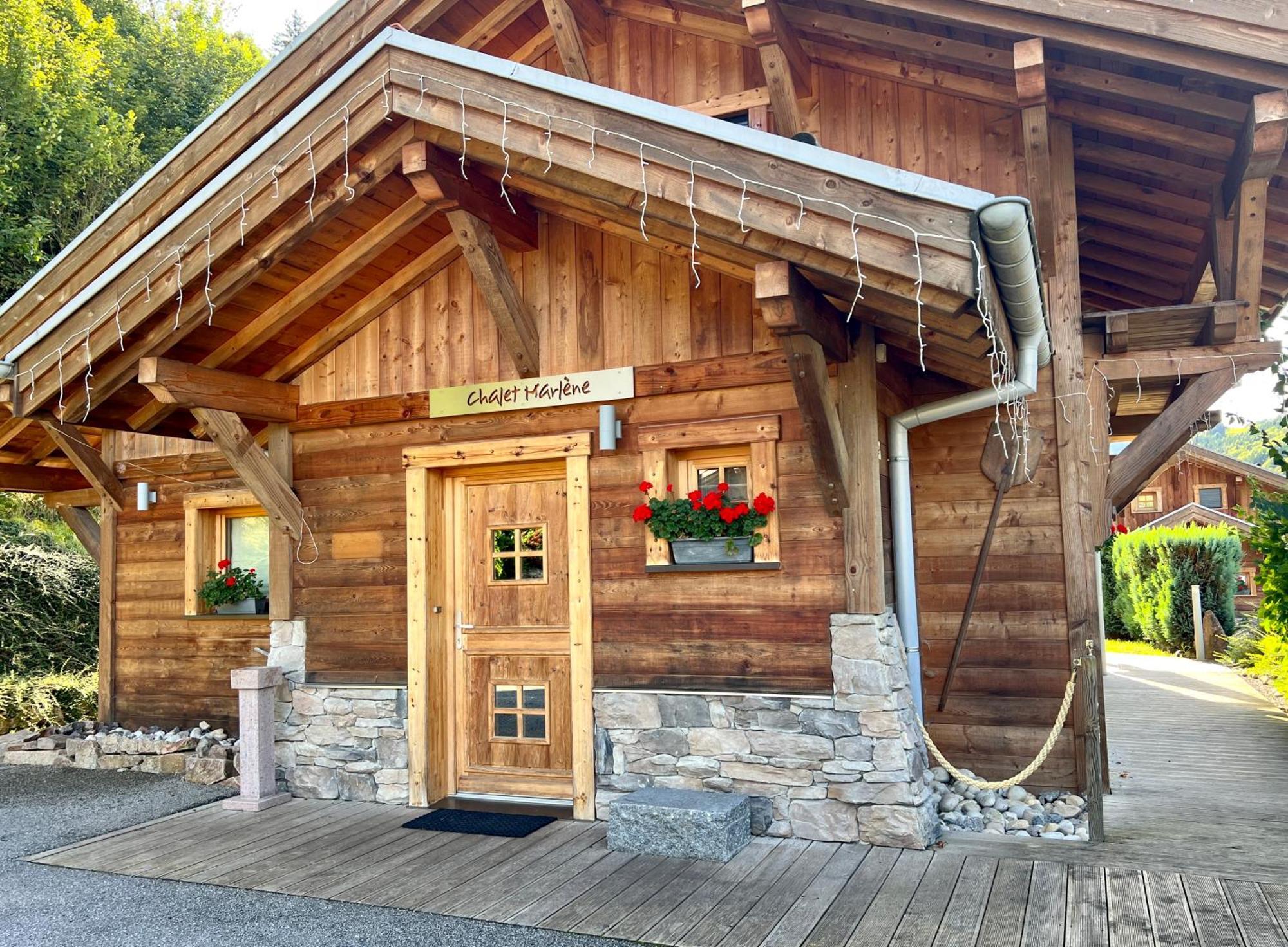 Logis Hotel, Chalets Et Restaurant Les Chatelmines ลาแบรส ภายนอก รูปภาพ