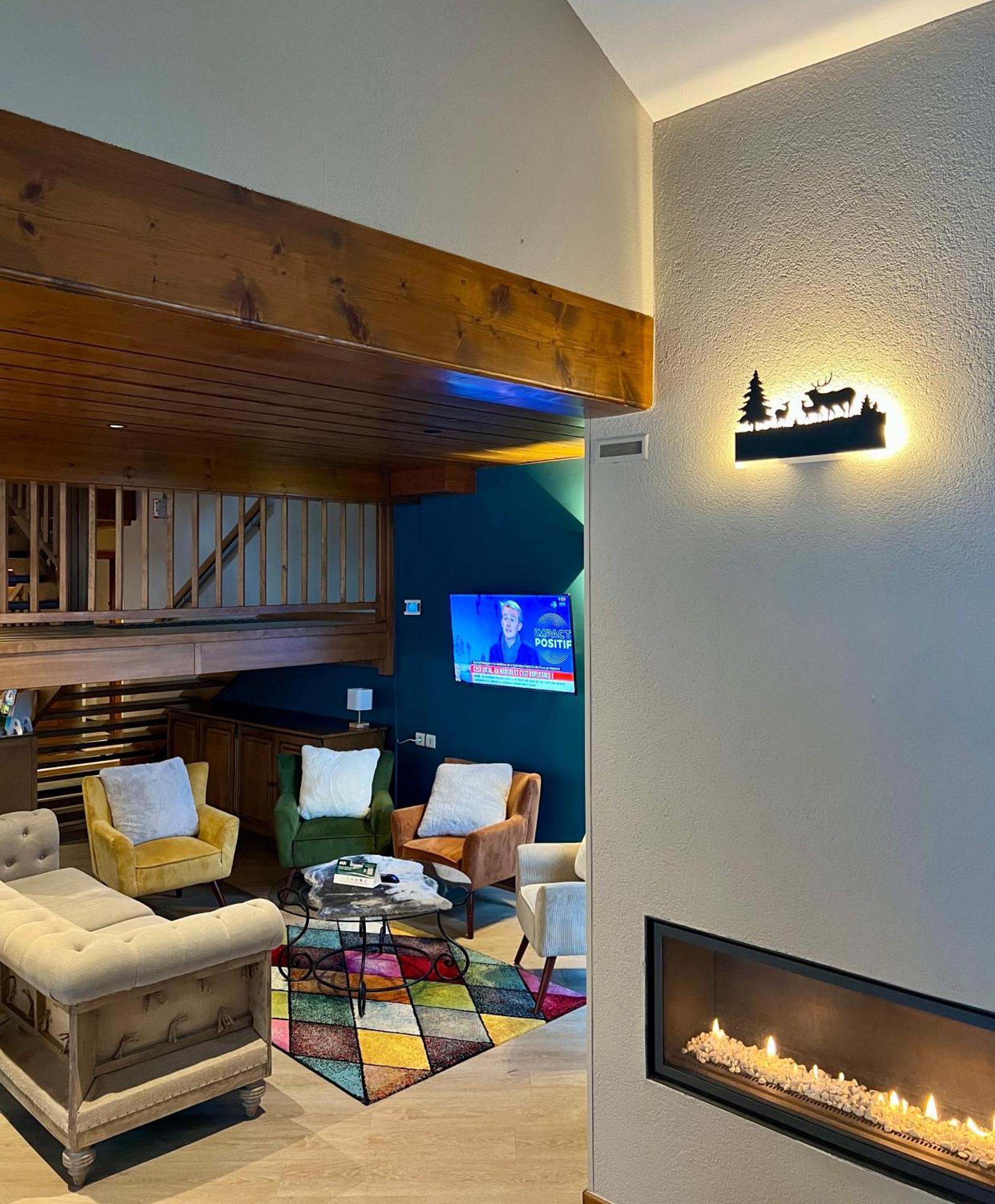 Logis Hotel, Chalets Et Restaurant Les Chatelmines ลาแบรส ภายนอก รูปภาพ